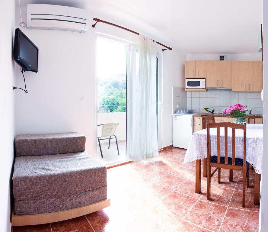 Apartment Sangaleti Lastovo Exterior photo