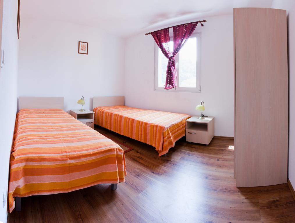 Apartment Sangaleti Lastovo Exterior photo